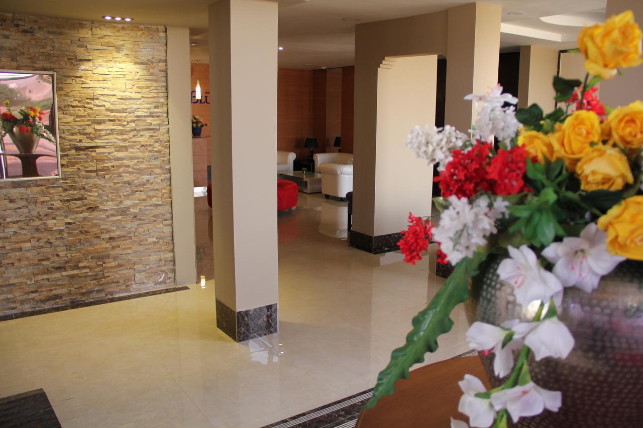 Casablu Hotel Нуакшот Экстерьер фото